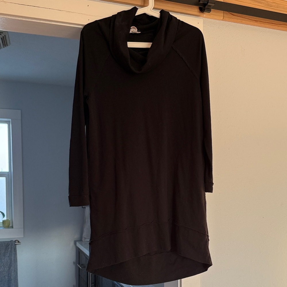 Caslon Black Long Sleeve Cowl Neck Dress